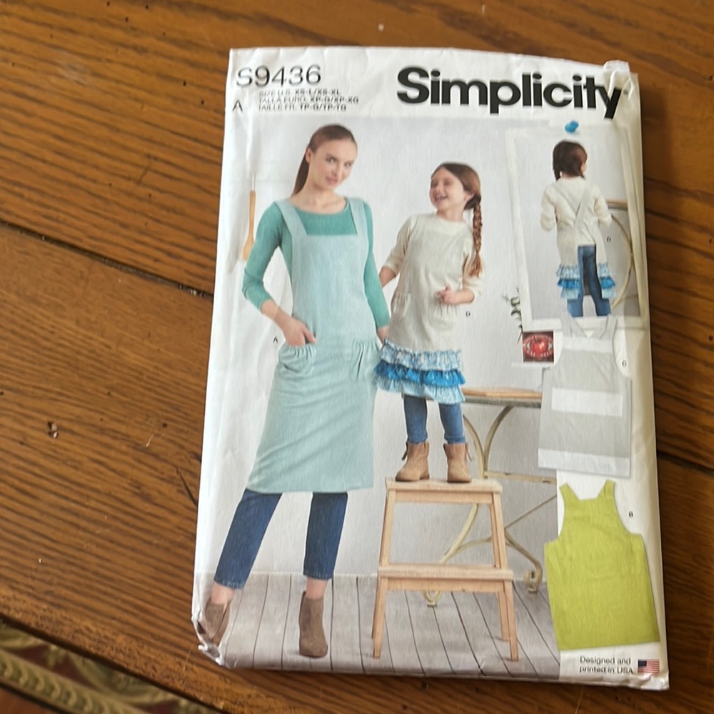 Simplicity S9436 Mommy and Me apron sewing pattern. Uncut